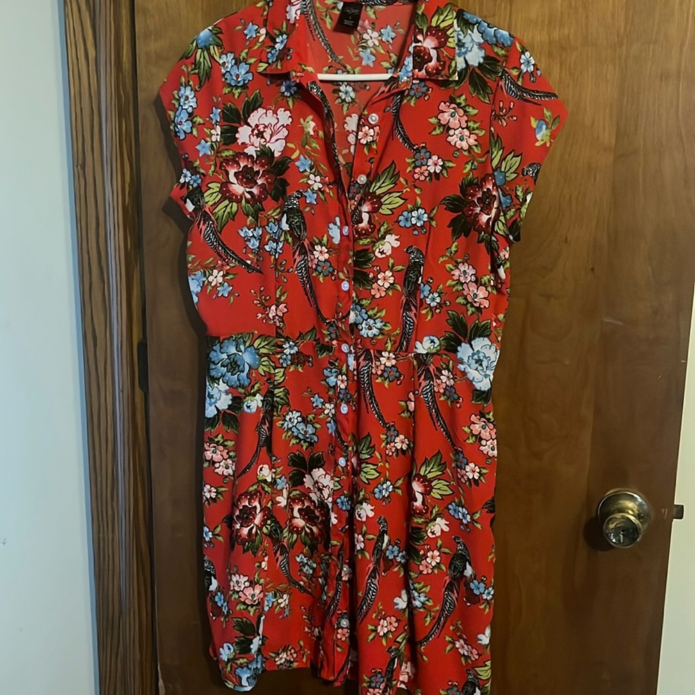 Tropical, fun dress!  🌴🍹